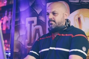 Δραματική έκκληση Καπραβέλου: "Έχουμε 80 εισαγωγές τη μέρα, χωρίς κρεβάτια ΜΕΘ - Φοβάμαι τρίτο κύμα"