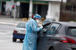 Πέτσας: Καμία χαλάρωση στα μέτρα για την Πρωτοχρονιά και τα Θεοφάνεια