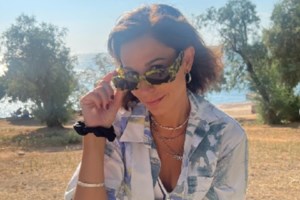 Θεωνά: Αν ένα αγοράκι δοκιμάσει τις τσάντες και τα παπούτσια σου, δεν θα του πω αυτά είναι κοριτσίστικα