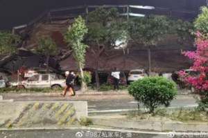 Κίνα: 10 νεκροί και 36 τραυματίες ανασύρθηκαν από τα συντρίμμια ξενοδοχείου με ασθενείς κορονοϊού