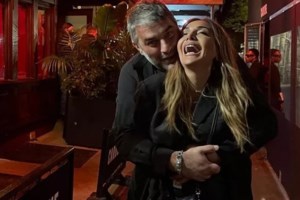 Δέσποινα Βανδή: Χόρεψε ζεϊμπέκικο στον Βασίλη Μπισμπίκη - Την τρόλαρε ο Ρέμος - εικόνα 2