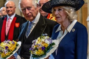 Κάρολος: Πρώτη δημόσια εμφάνιση μετά τη διάγνωση του καρκίνου - Οι εικόνες από τον Βασιλιά και τα ανησυχητικά σενάρια - εικόνα 4