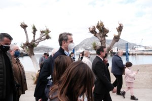 Για το Άμπου Ντάμπι σάλπαρε η φρεγάτα "Ύδρα"