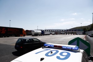 Φωτιά στο βυτιοφόρο: Γιατί έμεινε 7 ώρες κλειστή η Αθηνών-Κορίνθου - "Καμία έκπτωση σε θέματα ασφάλειας" - εικόνα 2