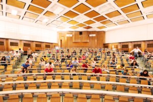 Αδιανόητο: Ιδιοκτήτης καφετέριας στη Λάρισα επιτέθηκε σε 26χρονη έγκυο εργαζόμενη - Την έβρισε και την έσπρωξε