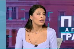 "Άχου και δεν μας νοιάζει": Η Αφροδίτη Λατινοπούλου απαντά ειρωνικά στον Ιάσονα Αποστολόπουλο [βίντεο]