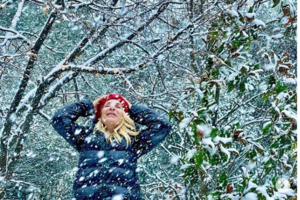 Αριάνα και Φιλίππα Τανιμανίδη: Οι δίδυμες ξετρελαίνονται βλέποντας το χιόνι για πρώτη φορά [Βίντεο]