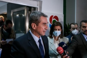 Ενταση στη Βουλή μεταξύ Φλωρίδη και ΠΑΣΟΚ - ΣΥΡΙΖΑ: "Εχετε λατρεία σε δολοφόνους" - "Είστε πολιτικά αχρείος"