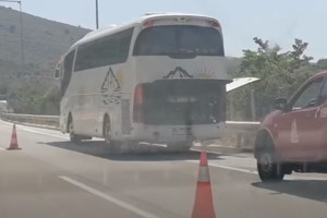 Λιμανάκια: Νέο οδόστρωμα με αντιολισθητικό ασφαλτοτάπητα, εκεί που γίνονται οι "κόντρες" τα βράδια [βίντεο]