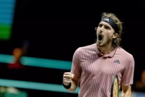 Έξαλλος ο Στέφανος Τσιτσιπάς: Eβρισε και έδιωξε τον πατέρα του - "Είσαι μ@λ@@@ς, φύγε" [Βίντεο]