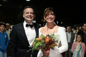 Κορωπί: Σοκ για 22 ζευγάρια που πλήρωσαν για γαμήλιες τελετές σε σφραγισμένο κέντρο εκδηλώσεων