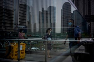 Κίνδυνος νέου κύματος της πανδημίας του κορονοϊού, προειδοποιεί ο Πρόεδρος της Παγκόσμιας Ιατρικής Ένωσης - εικόνα 2