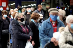 Κορονοϊός: Την... πληρώνουν οι εργαζόμενοι στα συστήματα Υγείας - Πάνω από 400 πράξεις βίας σε βάρος τους