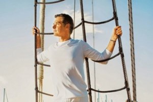 Κοκκινόπουλος: "Οι Έλληνες δέρνουν τις γυναίκες τους, οι γυναικοκτονίες έχουν αυξηθεί" [Βίντεο]