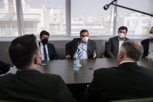 "Τα μαζεύει" ο Τσακαλώτος μετά τον σάλο και το αριστερό "bullying" στο Twitter - Για τον ανασφαλή Τσίπρα - εικόνα 2