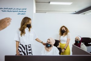 Η άξια διάδοχος της Βασίλισσας Ράνια: Η κούκλα πριγκίπισσα Ιμάν έγινε 25 ετών - εικόνα 12