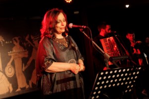 Θάνατος Γιάννη Πουλόπουλου: Η σπάνια συνέντευξη στην Ελένη Μενεγάκη και τον Ιάσονα Τριανταφυλλίδη στο Μega [Βίντεο] - εικόνα 2