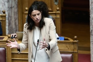 Κεραμέως: Δεν υπάρχει εξαήμερη εργασία στην Ελλάδα