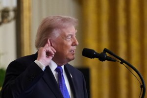 Θρίλερ με τη διαδοχή Χαμενεΐ: Στο προσκήνιο ο μεγαλύτερος γιος του – Συζητήσεις για "δυναστική λύση"