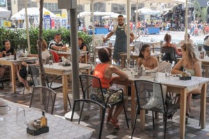 Συνάντηση Μητσοτάκη με την Πανελλήνια Ένωση Φαρμακοβιομηχανίας - εικόνα 2