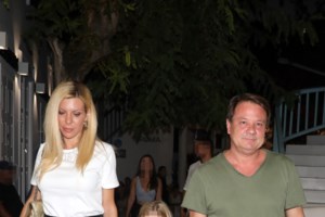 Απόστολος Λύτρας: Το ερωτηματολόγιο που έδειξε τον άγριο ξυλοδαρμό της συζύγου του - Η μαρτυρική διαδρομή μέχρι το νοσοκομείο - εικόνα 2