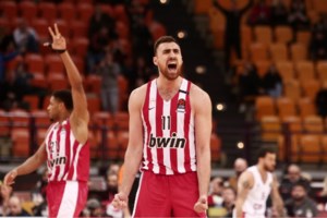 "Βόμβα" Ολυμπιακού με Μίροτιτς για αντι-Βεζένκοφ - Στο στόχαστρο και ο Ντόρσεϊ