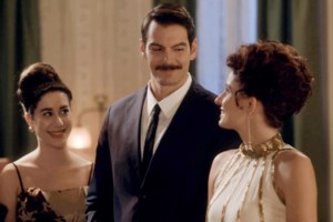 Άγριες Μέλισσες spoiler: Η Δρόσω παίρνει τον γιο της από την αλκοολική Ασημίνα