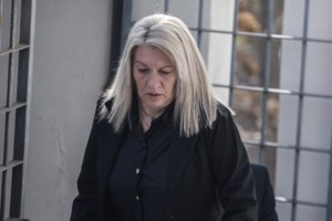 Γιατί ο Μάνος Δασκαλάκης ζητάει 70.000 ευρώ αποζημίωση από τον γιατρό Ηλιάδη