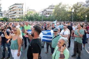 Υποχρεωτικοί εμβολιασμοί: Δυνατότητα επέκτασης και σε άλλους κλάδους εργαζομένων