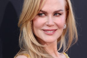 Σαν δίδυμες με την μεγάλη κόρη της στο Παρίσι η Νικόλ Κίντμαν: Τα εφαρμοστά μαύρα φορέματα και η πανύψηλη 15χρονη - εικόνα 5