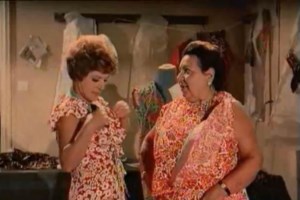 Φίνος Φιλμ: Ευχές και ανασκόπηση της χρονιάς - Κάθε μήνας μια ταινία - Βίντεο