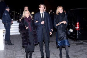 Το dress code του πένθους: Οι άψογες εμφανίσεις, οι υπερβολικές και αυτές που βγήκαν εκτός θέματος