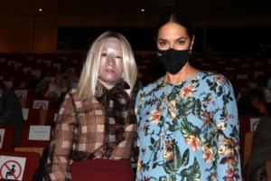 Ιωάννα Παλιοσπύρου: Η νέα εμφάνιση σε πάνελ ομιλητών για τη βία και την αδικία στην κοινωνία - εικόνα 6