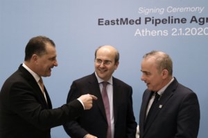 Ανάλυση Politico: Πώς η Ελλάδα έχει "αγκαλιάσει" τις Ηνωμένες Πολιτείες και γιατί έχει απομακρυνθεί από τη Ρωσία