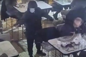 Νέα Σμύρνη: Νέο βίντεο ντοκουμέντο από τη μαφιόζικη επίθεση στην καφετέρια - Επαγγελματίας εκτελεστής ο δράστης