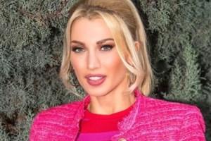 Κωνσταντίνα Σπυροπούλου: Έχασε 10 κιλά, εννέα ημέρες μετά τη γέννηση του πρώτου της παιδιού [Εικόνα]