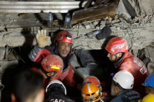 Συναγερμός στη Ρουμανία: Σεισμός 5,6 Ρίχτερ - Αισθητός σε Σόφια και Βελιγράδι