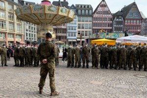 Εμβόλιο Pfizer: Πόσο θα κοστίζει - Κάτω από τις "τυπικές τιμές αγοράς" και διαφοροποίηση ανάλογα τη χώρα