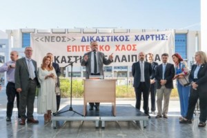 Η Ελλάδα "μικραίνει": Περισσότεροι κατά 64.706 οι θάνατοι έναντι των γεννήσεων το 2022
