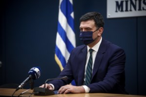 Απάντηση Πέτσα σε ΣΥΡΙΖΑ για το νομοσχέδιο των ΜΜΕ: Μουχλιασμένη, ιδεοληπτική κομματική κριτική