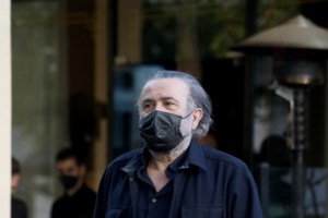 Τζανάκης: Με την επικράτηση της Ομικρον είναι σαν να έχουμε δύο πανδημίες - Τα σχολεία θα κλείσουν λόγω κρουσμάτων - εικόνα 2