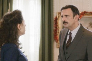 Αγριες Μέλισσες spoiler: Ο Νικηφόρος τρελαίνεται και απειλεί τον Μπάμπη με περίστροφο - εικόνα 4