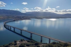 Θεσσαλονίκη: Έδεσε στο λιμάνι της πόλης το εντυπωσιακό κρουαζιερόπλοιο "AZAMARA ONWARD" [εικόνες - βίντεο] - εικόνα 4