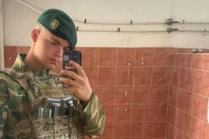 Ραγίζει καρδιές ο πατέρας του 19χρονου Ραφαήλ που σκοτώθηκε από χειροβομβίδα - Η μαντινάδα, 40 ημέρες μετά - εικόνα 2