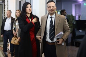 Χάρης Δούκας: Στο στόχαστρο της Aρχής Προστασίας Δεδομένων Προσωπικού Χαρακτήρα για τη νομιμότητα των SMS που απέστειλε - εικόνα 4