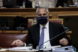 Ψήφος αποδήμων - Νέα κόντρα Ραγκούση & ΥΠΕΣ: "Νοθεύετε τους εκλογικούς καταλόγους" - "Νοθεύει τη λογική" - εικόνα 2