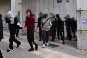 Πώς δρούσε η εγκληματική οργάνωση των χούλιγκαν: Τα "κεφάλια", τα "μεροκάματα" και ο ρόλος των "μικρών" - εικόνα 7