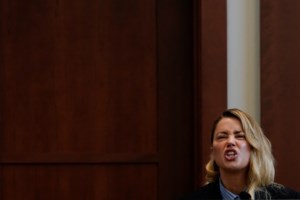 Δίκη Ντεπ - Χερντ: 10 στιγμές που θα μείνουν στην ιστορία - Σκληρές περιγραφές, βαριές κατηγορίες, μεγάλες ανατροπές - εικόνα 10