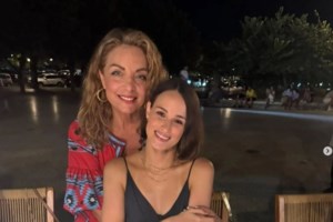 Η Άντζελα Γκερέκου με την "Μπρουκ" από την "Τόλμη και γοητεία" στον γάμο του Ανδρέα Γεωργίου - εικόνα 2