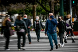 Δημοσκοπήσεις: Πώς βαθμολογούν οι πολίτες το "όχι σε όλα" του ΣΥΡΙΖΑ